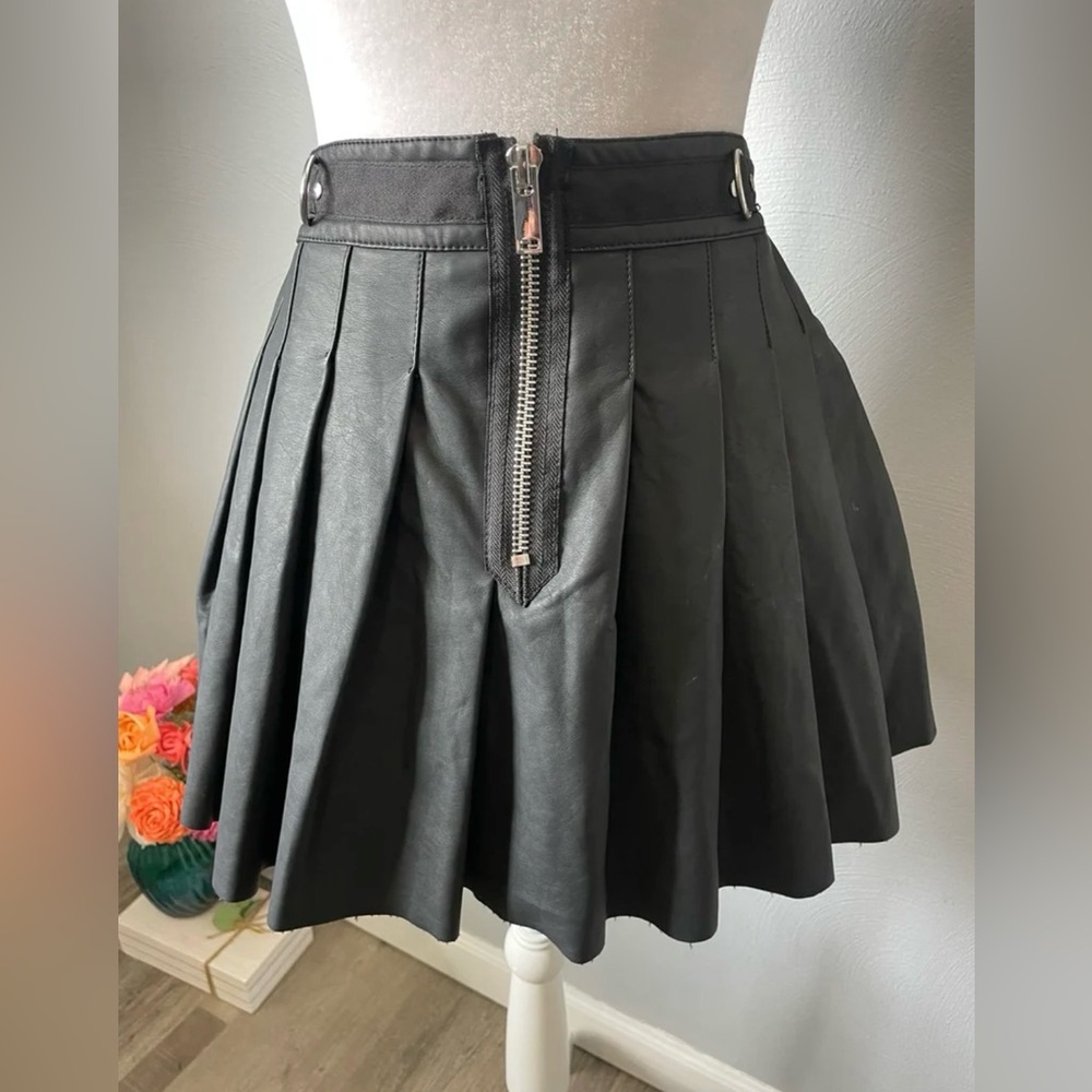Current Mood Dolls Kill Spade Pleated Mini Skirt Black Vegan Leather - Picture 3 of 8